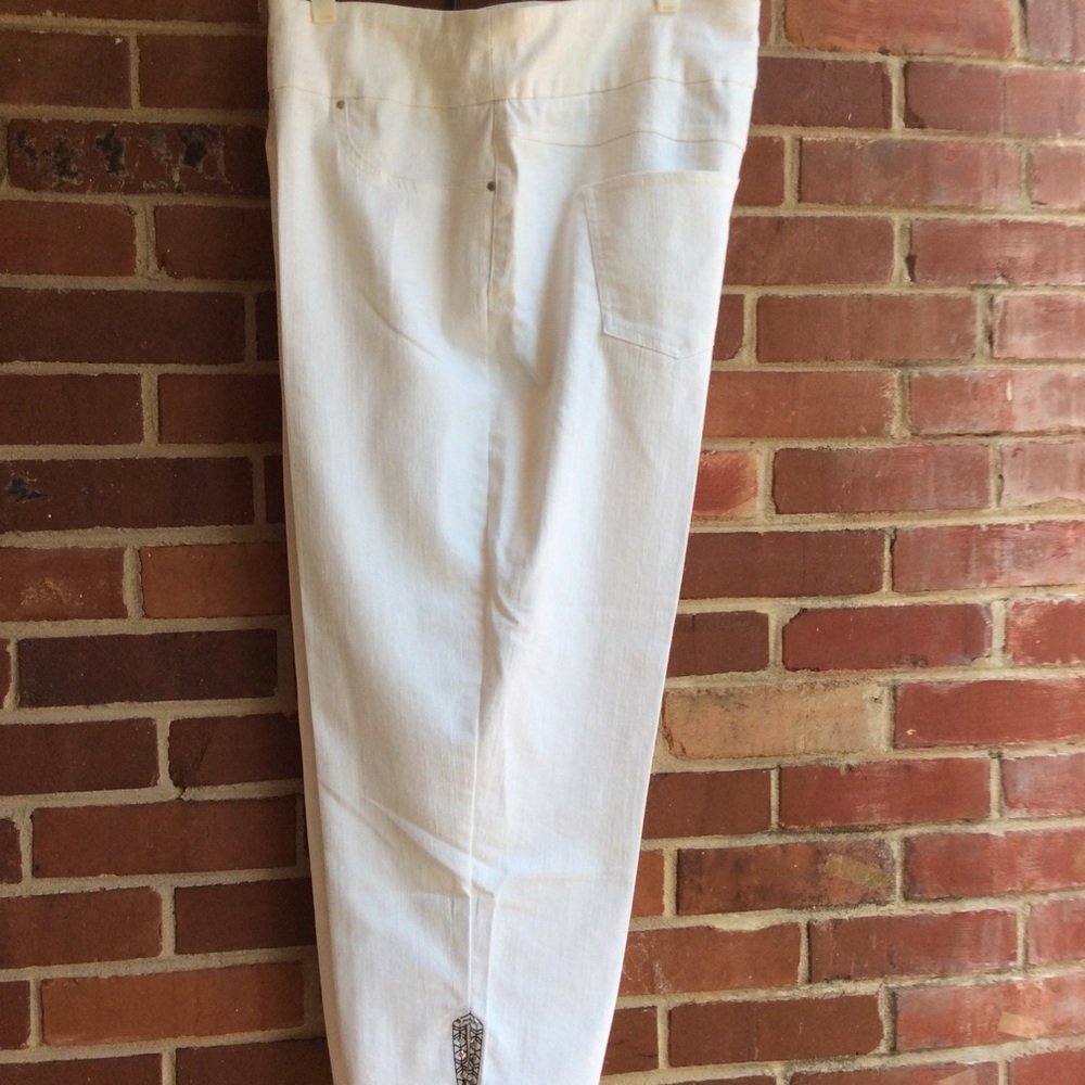 Rudy Rd Capri Pants 👖